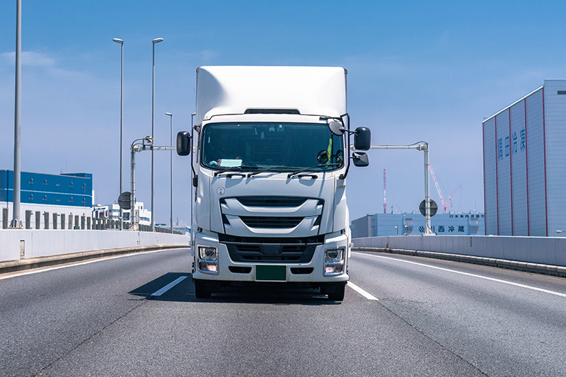 運送サービス：安全確実・迅速な配送体制